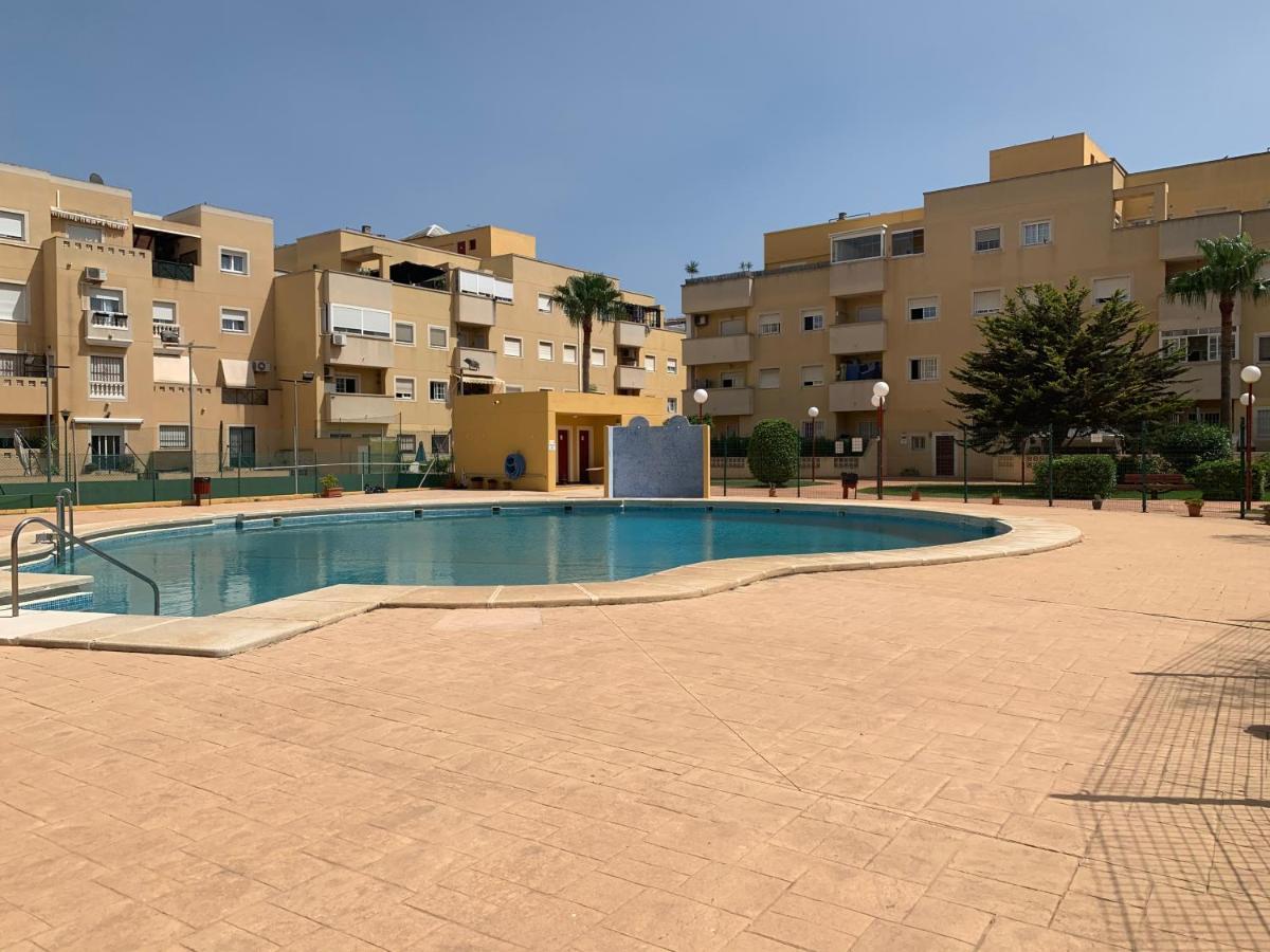 Apartamento 3 Dormitorios En La Playa De Almeria. Roquetas de Mar Luaran gambar